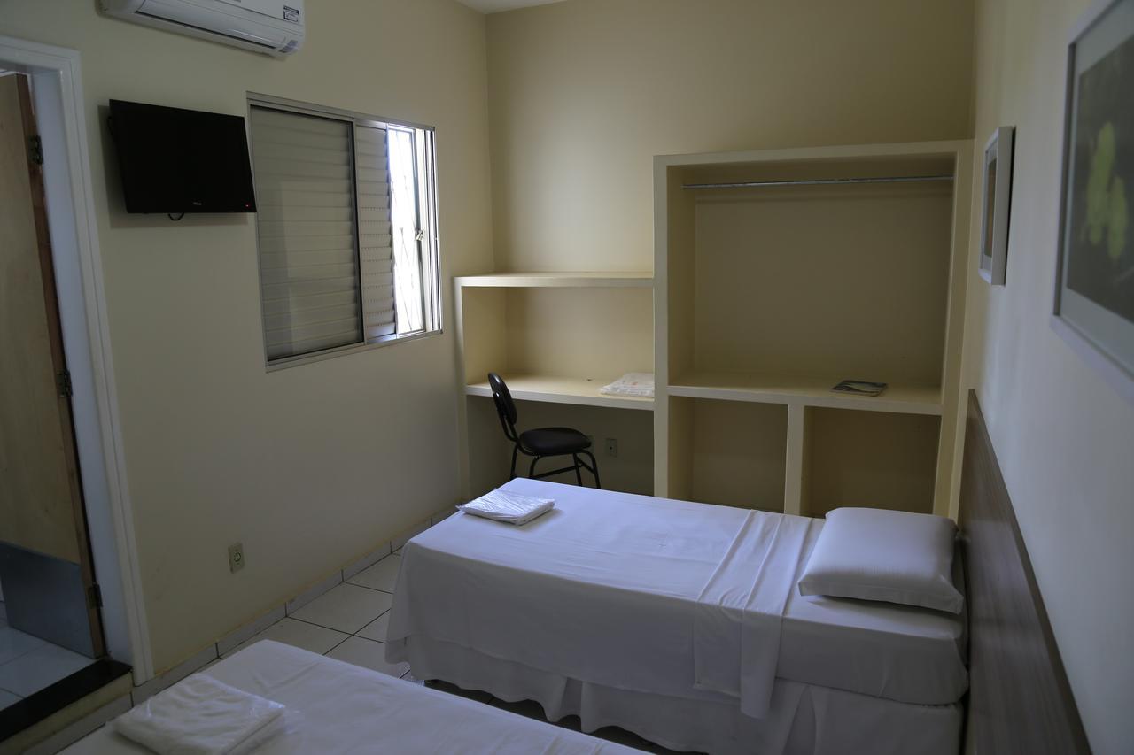 Hotel Melo Монтис Кларос Екстериор снимка