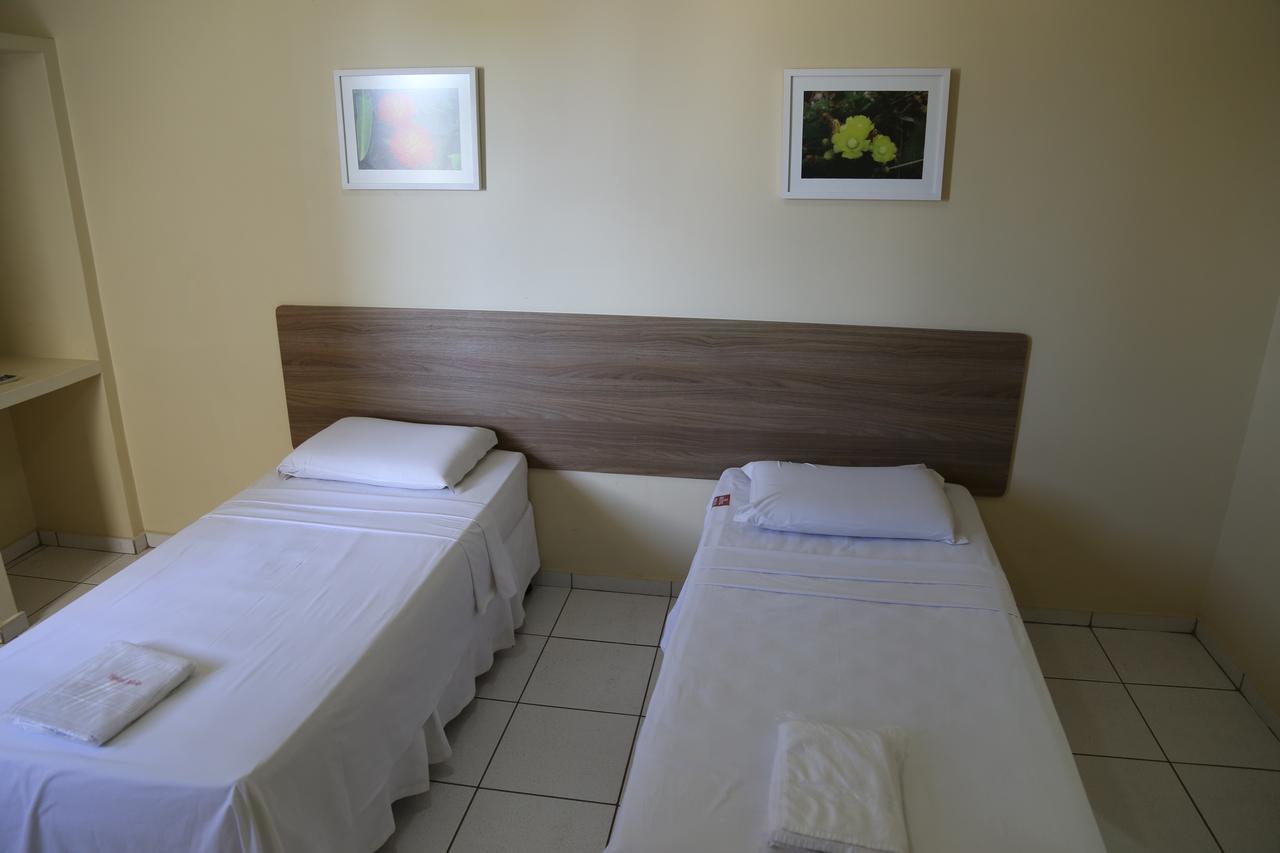 Hotel Melo Монтис Кларос Екстериор снимка